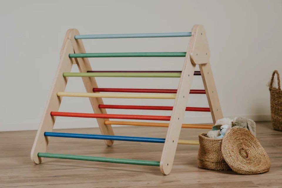 Triangle d’escalade Pikler (multicolore)